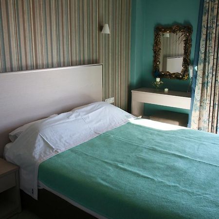 Margarita'S Rooms Potos Bagian luar foto